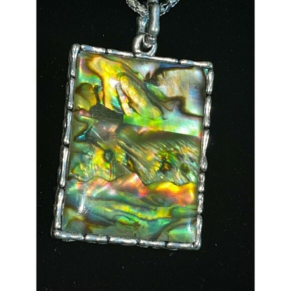 Vintage Earth-Toned Abalone Shell Pendant Necklace 20 Inch Chain Silver Tone - Picture 2 of 4